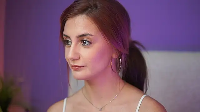 SabrinaHope Adlı Modelin Canlı XXX Sohbeti