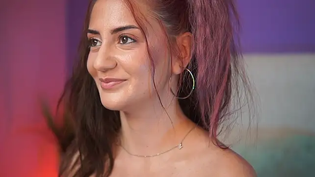 دردشة SabrinaHope الجنسية المباشرة