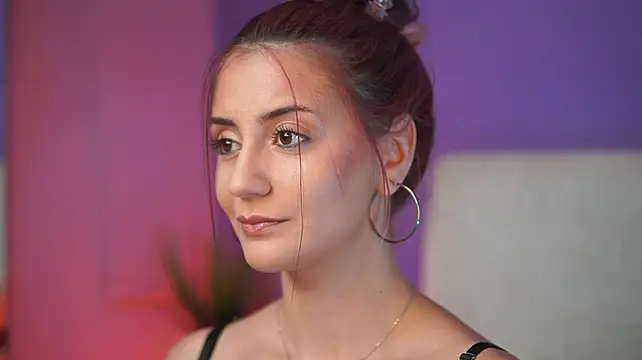 دردشة SabrinaHope الجنسية المباشرة