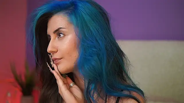 SabrinaHope Adlı Modelin Canlı XXX Sohbeti