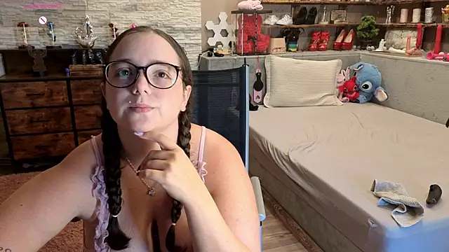 Kimberly-Caprice Webcam show