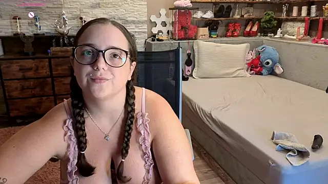 Kimberly-Caprice Live XXX-Chat