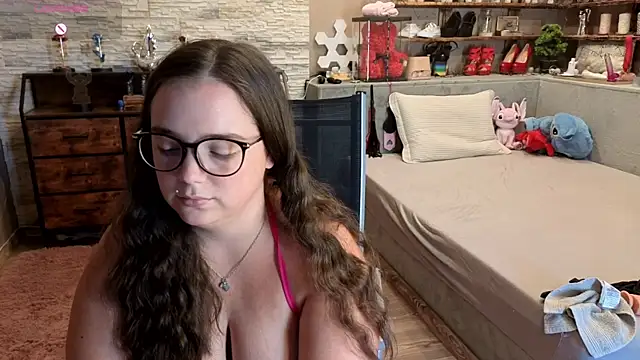 Kimberly-Caprice 现场XXX聊天