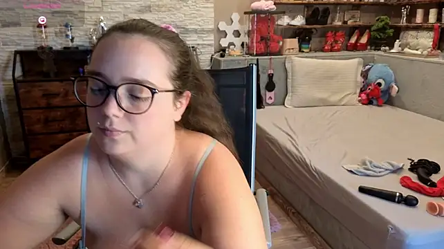 Chat +18 de Kimberly-Caprice ao vivo