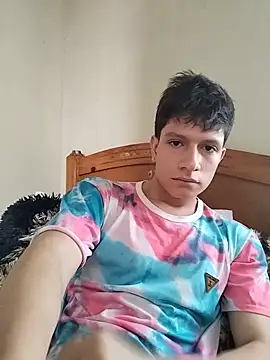 kleiverg69 Show in webcam