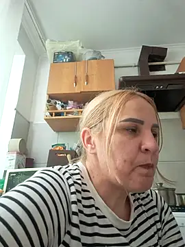 Chatroom XXX en direct de Malichkaanna30
