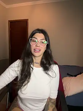 Chatroom XXX en direct de tiphanyari