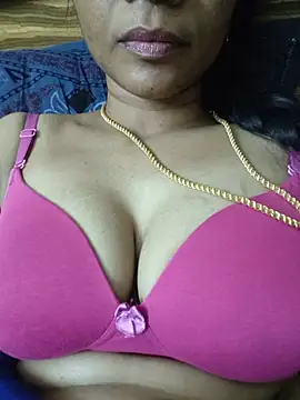 radhasree143 网络视讯表演