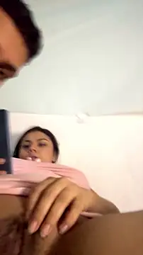ValenSuarez25's Webcam Show