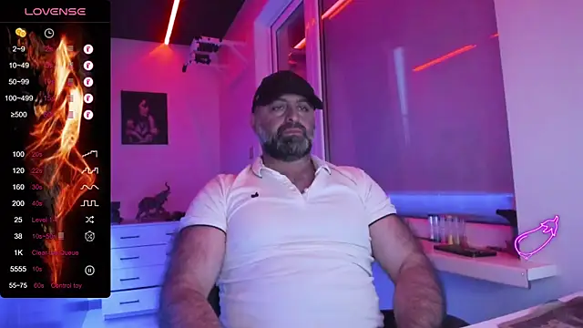HAIR-MAN Show in webcam