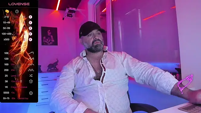 HAIR-MAN Show in webcam