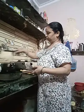 Show modela Kavya_kapoor na web-kameri