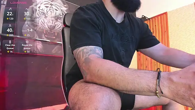 Pokazy przed kamerką – Luke__09
