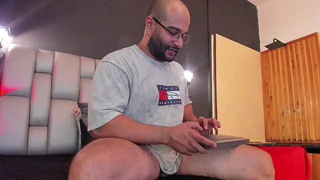 Luke__09 – webcam-show