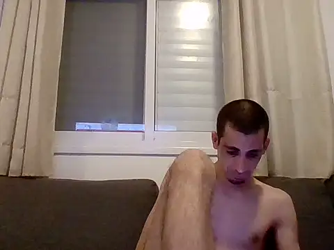 הופעת וובקאם של crazy_men101