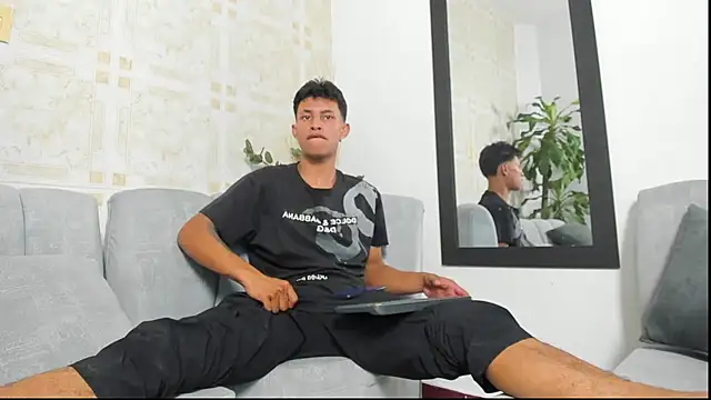 noir_prince Show Webcam