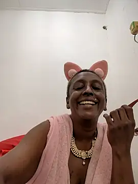 Show de mamakarma1403 na webcam