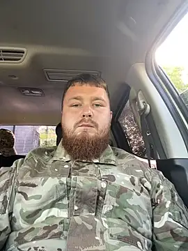 Arthur_military Live XXX-Chat