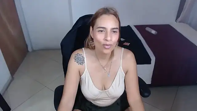 mykaelahoney live XXX chat