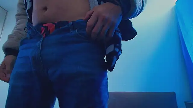 XXX chat uživo modela thomas_gun