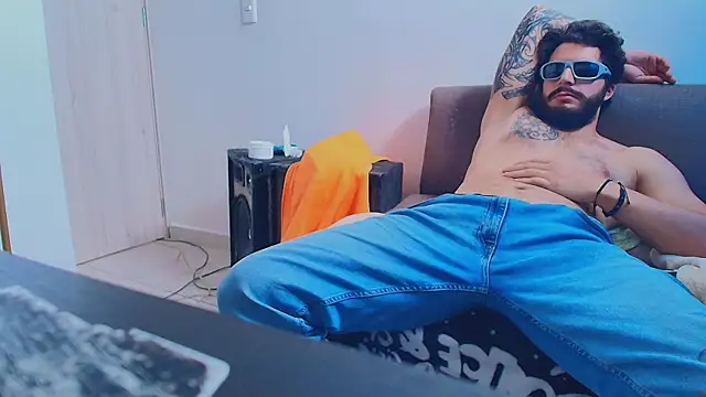 thomas_gun Pertunjukan Webcam