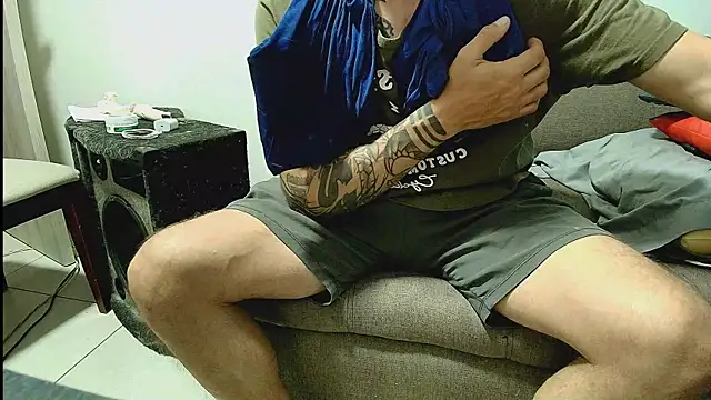 Онлайн чат XXX thomas_gun