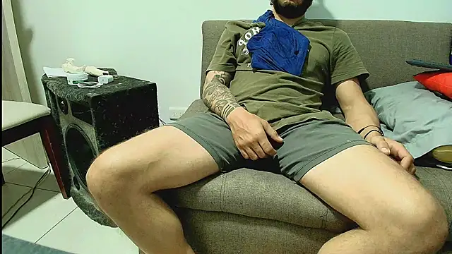 thomas_gun's Live XXX Chat