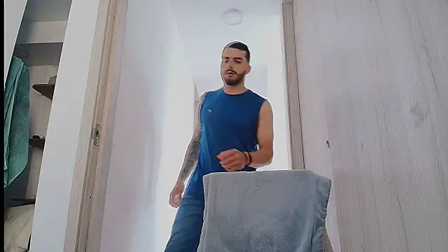 thomas_gunn Live XXX chat