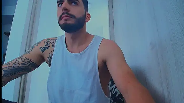 thomas_gun live XXX chat