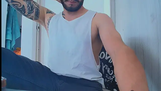 thomas_gun's Live XXX Chat
