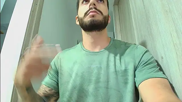 thomas_gun 라이브 XXX 채팅
