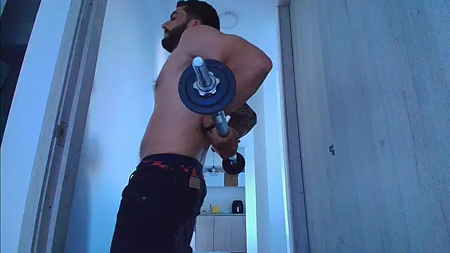 thomas_gun XXX чат на живо