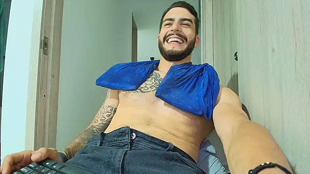 thomas_gun live XXX chat