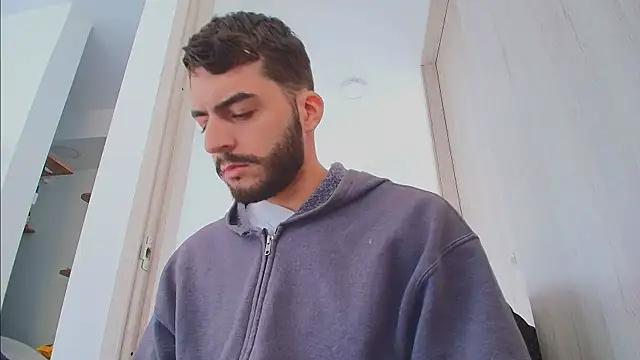 thomas_gun Chat XXX live