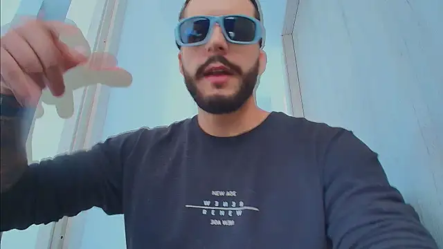 thomas_gun Chat XXX in diretta