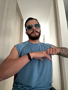 عرض كام thomas_gun
