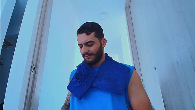 thomas_gun Chat XXX in diretta