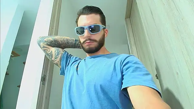 thomas_gun Pertunjukan Webcam
