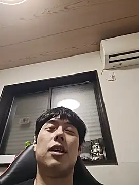 whitebriefboyのウェブカメラショー