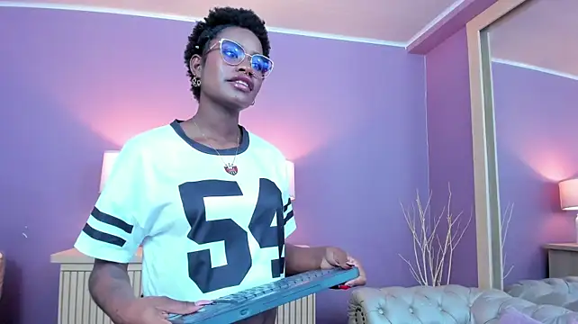 Chat +18 de amber-hill ao vivo