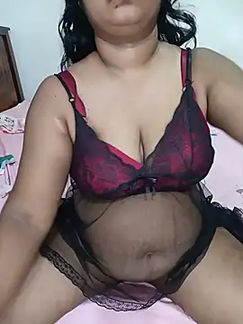Reesha_99 Adlı Modelin Canlı XXX Sohbeti