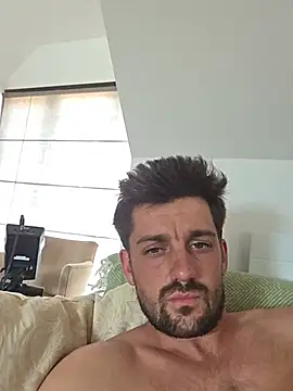 woodsy1045 Show Webcam
