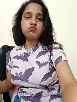 Aalia-Bhatt Webcamshow