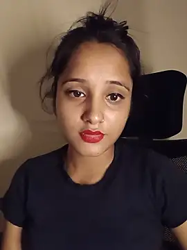 Aalia-Bhatt Pertunjukan Webcam