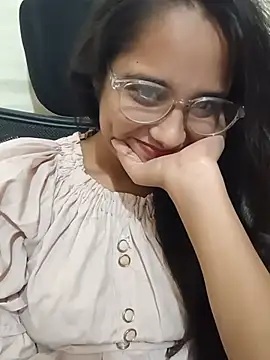 Aalia-Bhatt 在線直播表演
