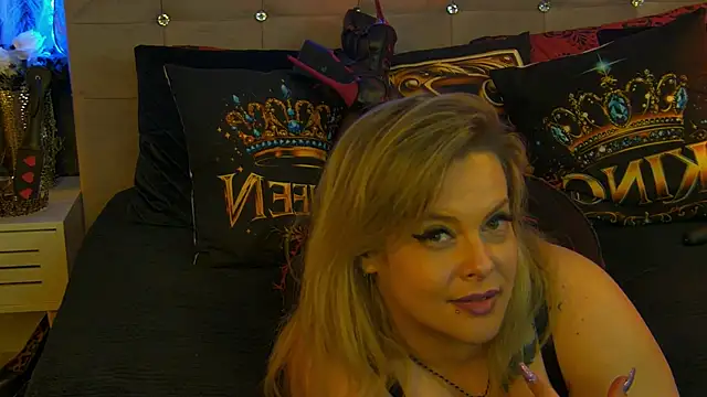 Вебкам-шоу ZoeMesmerizee