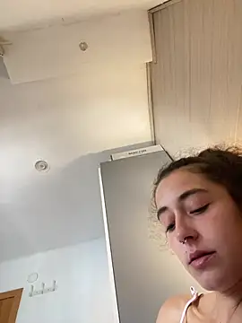 XXX chat uživo modela m1999m1