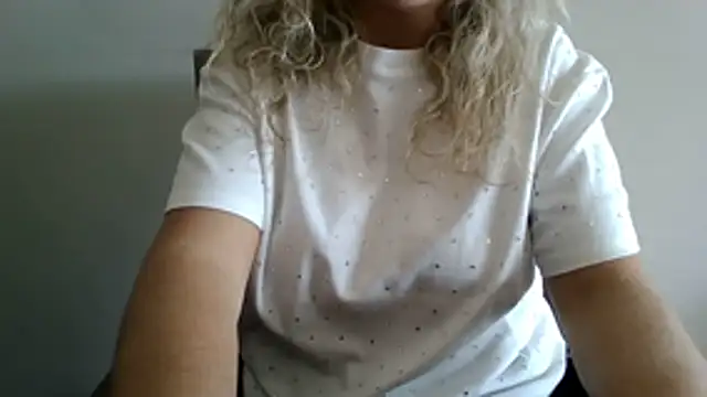 JenniLowen Webcam Show