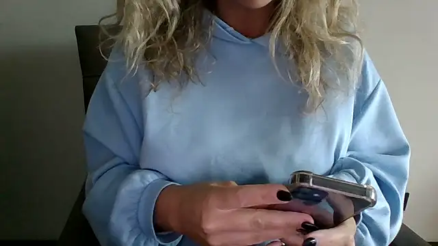 JenniLowen webcam show