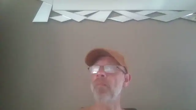 tayko650: διαδικτυακό σόου στην κάμερα
